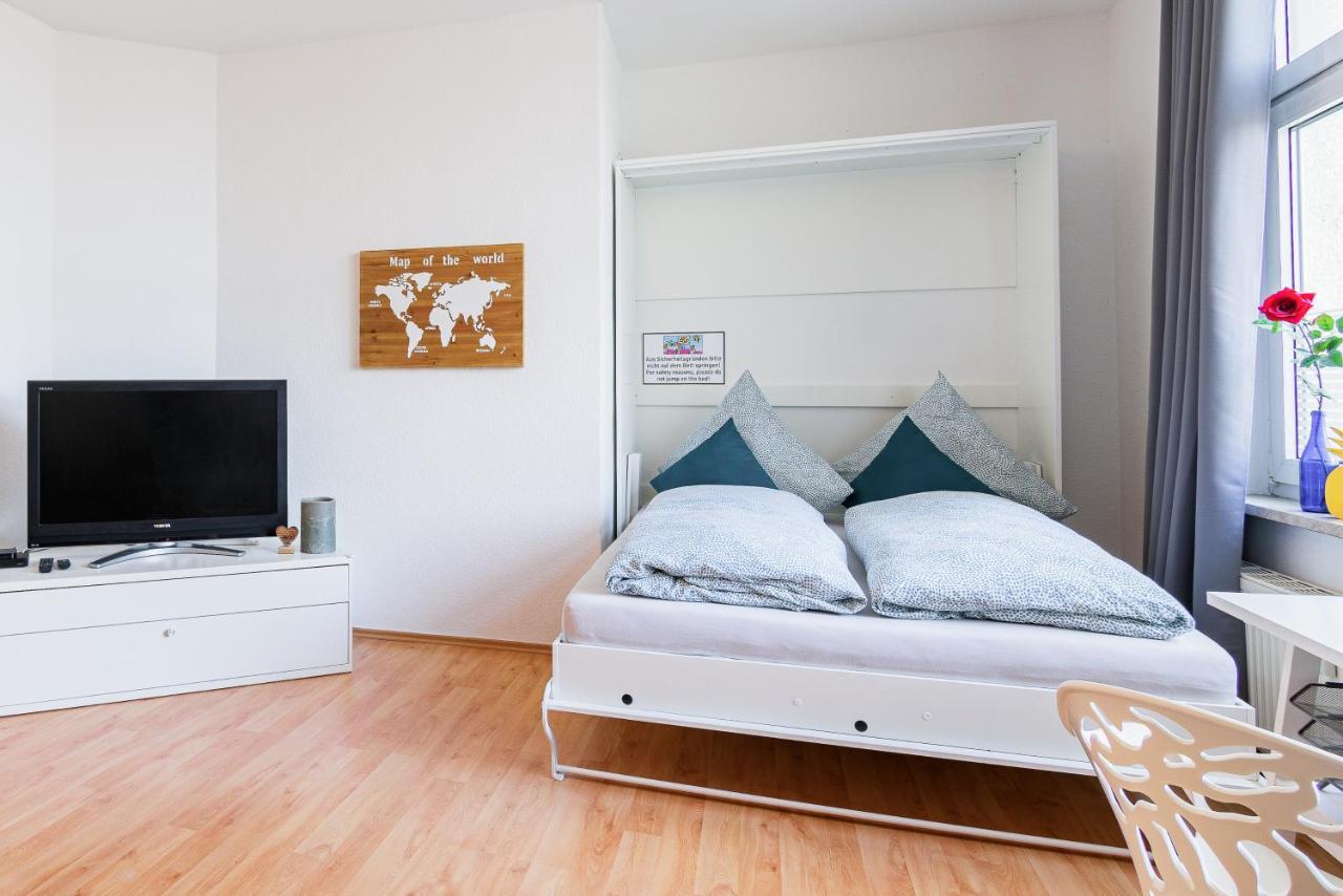 Helle Wohnung In Top-Lage, Hasselbachplatz - Altstadt, W-Lan, 4 Schlafplaetze Maagdenburg Buitenkant foto