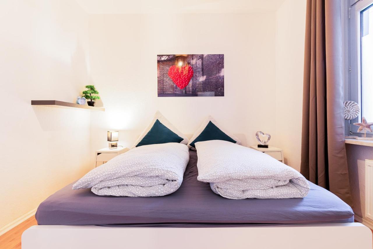Helle Wohnung In Top-Lage, Hasselbachplatz - Altstadt, W-Lan, 4 Schlafplaetze Maagdenburg Buitenkant foto