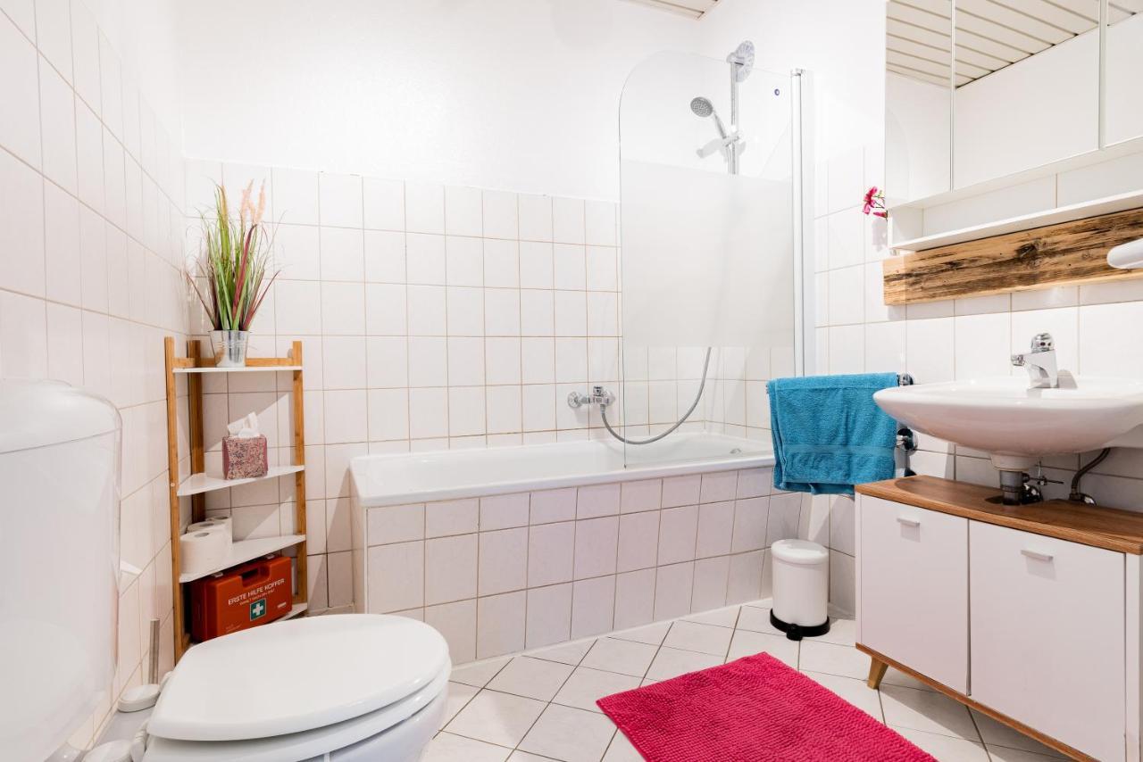 Helle Wohnung In Top-Lage, Hasselbachplatz - Altstadt, W-Lan, 4 Schlafplaetze Maagdenburg Buitenkant foto